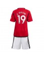 Otroški Nogometna dresi replika Manchester United Raphael Varane #19 Domači 2023-24 Kratek rokav (+ hlače)